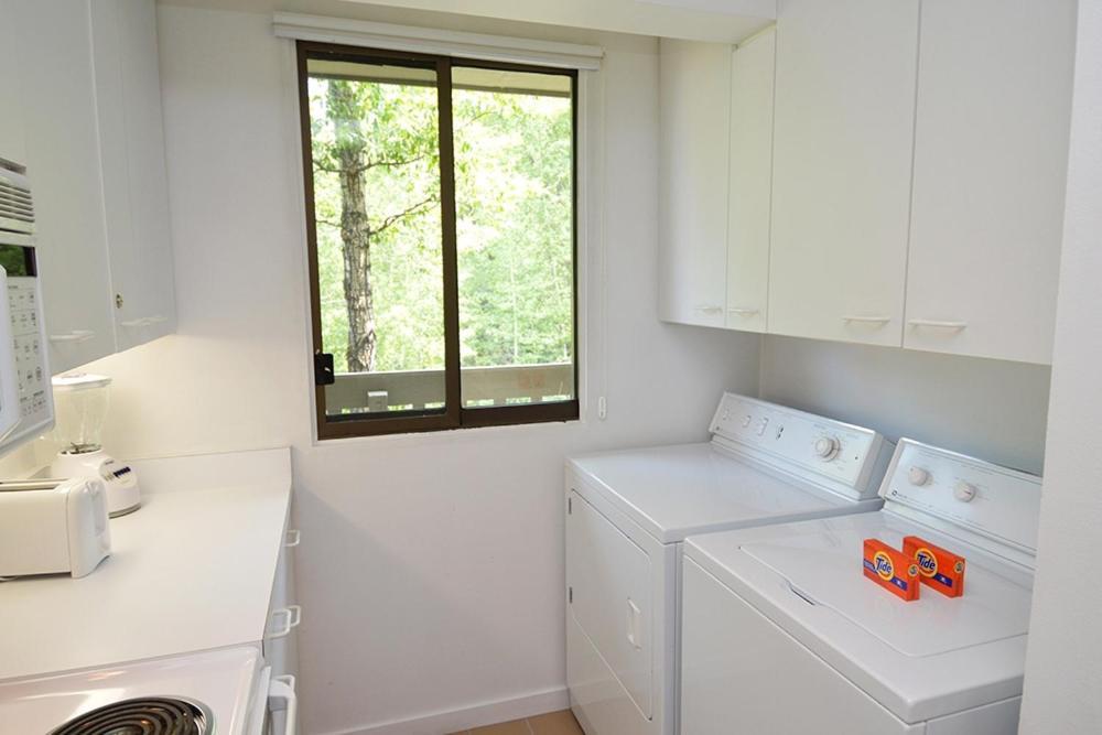 Riverview Unit 8, All The Essentials Riverside Condo With Access To Pool & Hot Tub Aspen Exterior photo